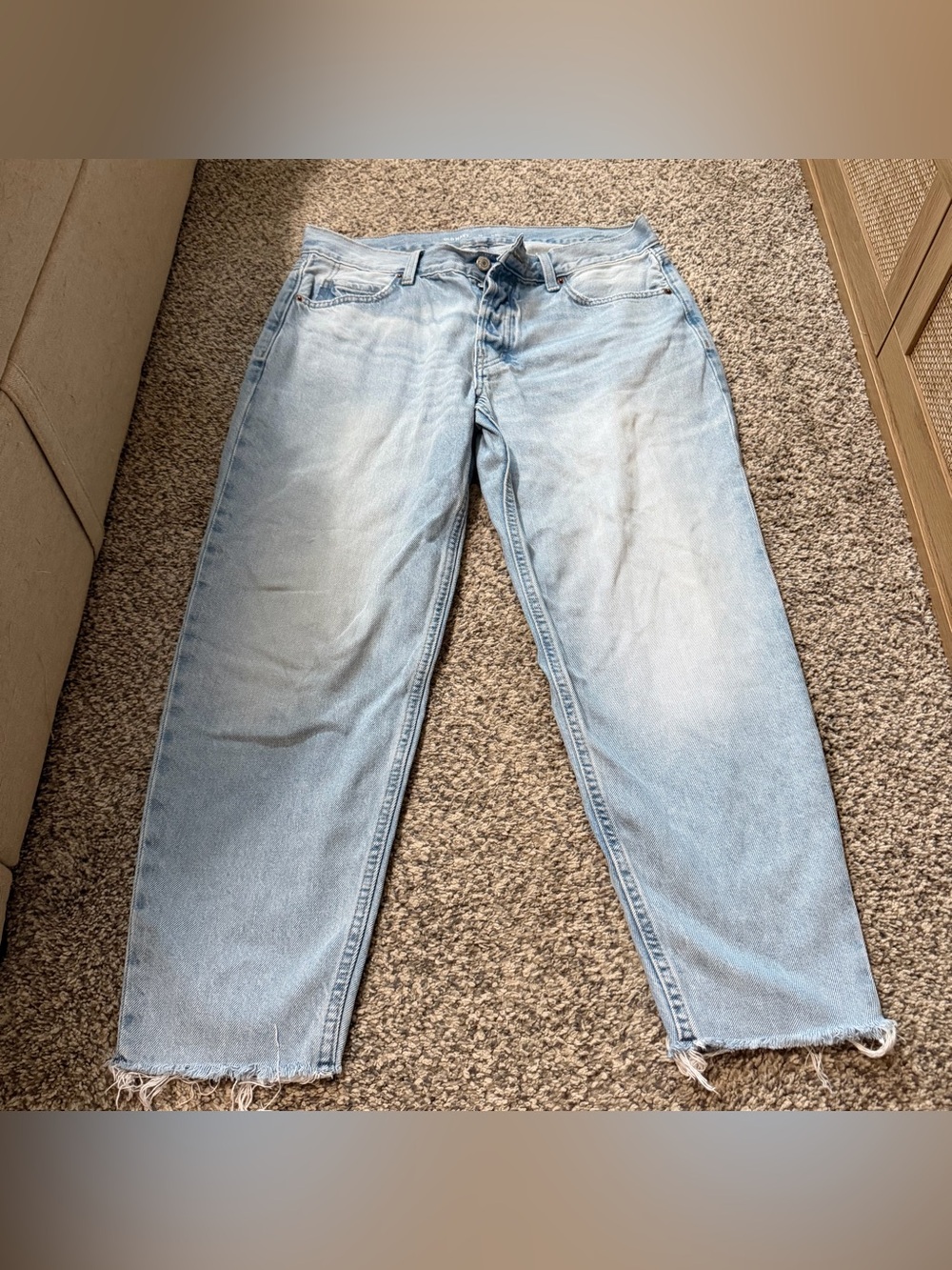 Women’s Old Navy Light Wash High Rise Slouchy Taper Jeans Size 10